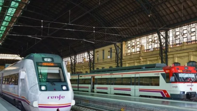 Renfe programa trenes de Cercanías durante las 24 horas en Fallas (no hay excusas para no asistir)