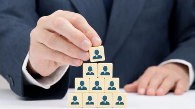 El tiempo medio de recolocación se sitúa en 5,8 meses (frente a los 14,9 de las personas que no tienen acceso a estos programas)