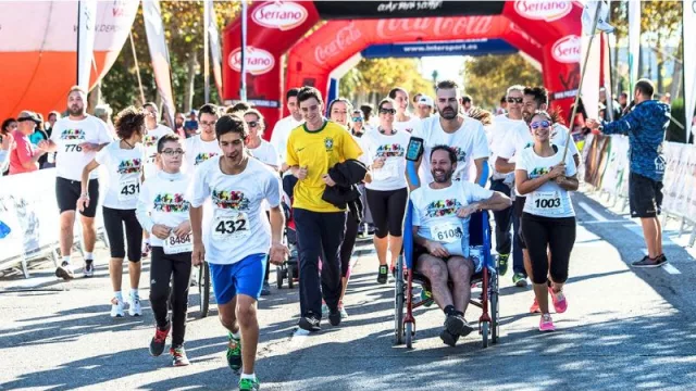 València acogió este fin de semana la IV edición 'Volta a Peu per la Discapacitat' y diferentes pruebas ciclistas (por los barrios de Campanar)