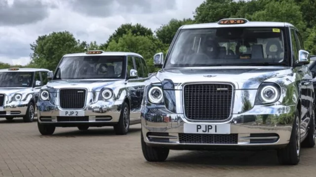 ¿LEVC dejará de fabricar sus “londinenses” taxis eléctricos? (se preguntan luego de presentar una nueva plataforma de vehículos eléctricos)