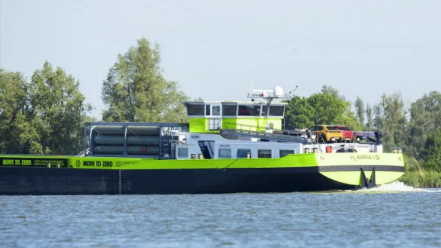 Nike presenta "H2 Barge 1”, el primer carguero propulsado por hidrógeno (alineado al compromiso con la sostenibilidad)