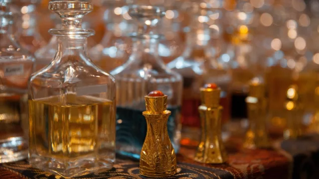 España se mantiene como el segundo país exportador mundial de perfume (supera ya las 72.000 hectáreas de cultivos para aceites esenciales)