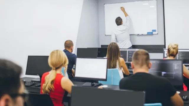 La Generalitat Valenciana y la Diputación de Valencia colaboran en la digitalización de empresas (un avance de la sociedad digital al sector empresarial)