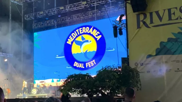 El Parc de la Festa de Gandia se vistió de Mediterranea Festival: la música y luces reflejan un espectáculo para disfrutar a pleno