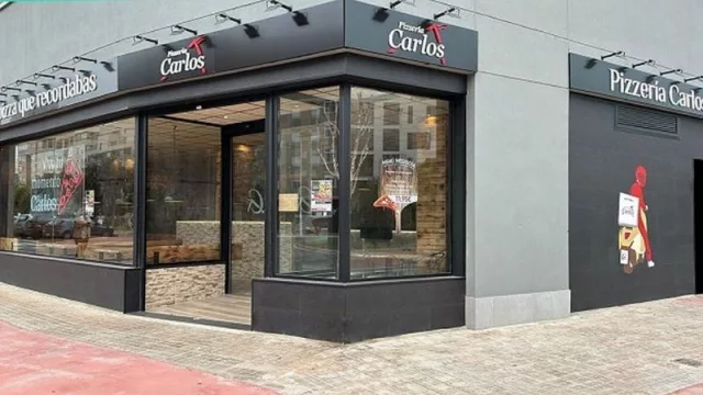 Pizzerías Carlos desembarca en Valencia (con un restaurante en Puerto de Sagunto)