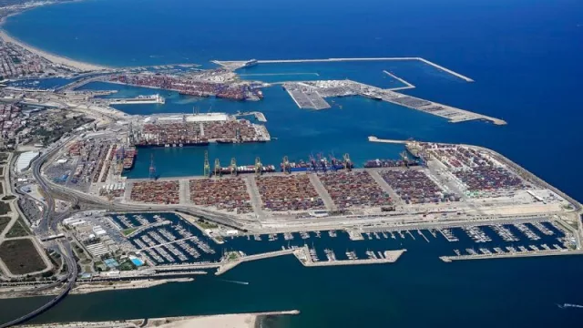 Valenciaport impulsa un Plan de Transporte Sostenible al Trabajo (el objetivo es reducir el uso del vehículo privado en los desplazamientos al puerto valenciano)