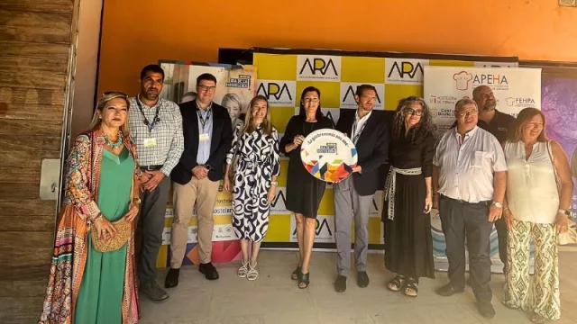 La secretaria autonómica de Turismo destaca que la hostelería es un pilar fundamental de la industria turística de la Comunitat Valenciana