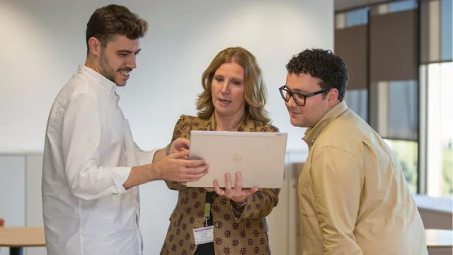 Cerca de 5.200 jóvenes se han beneficiado del programa de empleabilidad de Nestlé en 10 años