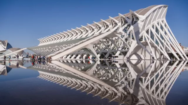 El Museu de les Ciències acogió la conferencia ‘Buscando la materia oscura en nuestro cosmos’