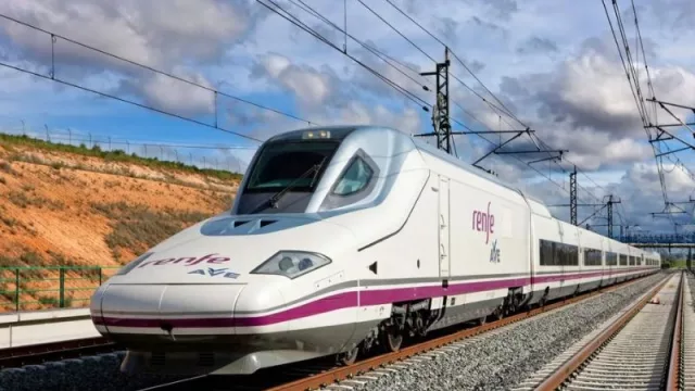 Renfe ofrece más de 1,3 millones de plazas en sus trenes para el puente de la Almudena
