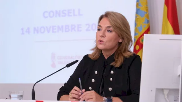 El Consell aprueba un convenio con la Autoridad Portuaria de Alicante para la cesión de las antiguas naves de Amaro (y la creación de un centro tecnológico)