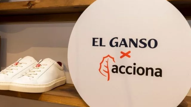 Acciona Energía y El Ganso lanzan las primeras zapatillas del mundo hechas con palas eólicas recicladas