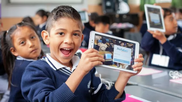 ProFuturo y Air Europa se alían para llevar educación de calidad a los rincones más vulnerables de América Latina