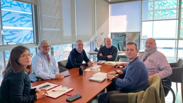 El Consell acordará soluciones para el taxi adaptado con asociaciones de personas con movilidad reducida