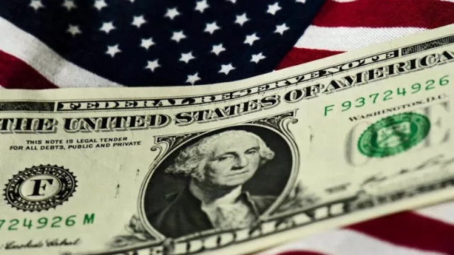 NYCB trata de calmar al mercado y nombra presidente ejecutivo a Alessandro DiNello