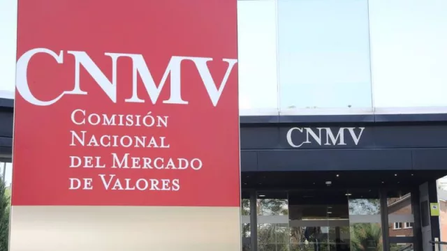 La CNMV advierte sobre tres entidades no autorizadas para prestar servicios de inversión
