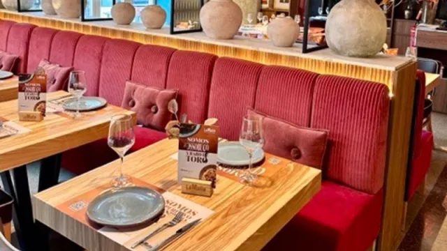 El 45% de los españoles saldrá entre 3 y 4 veces a comer o cenar a un restaurante en Semana Santa (y el 70% prevé un gasto entre 20 y 40 euros por persona)