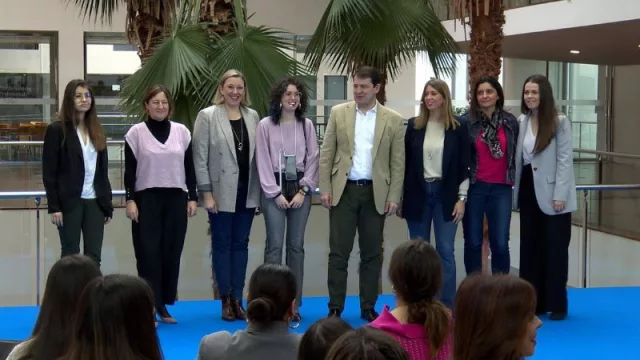 Mañueco anuncia ayudas para favorecer el empleo joven femenino a empresas de sectores con poca presencia de la mujer