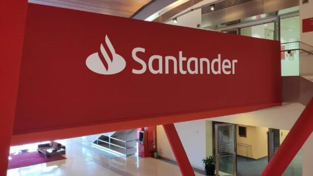 Santander ayuda a los comercios y autónomos sin web de comercio electrónico a vender en las redes sociales