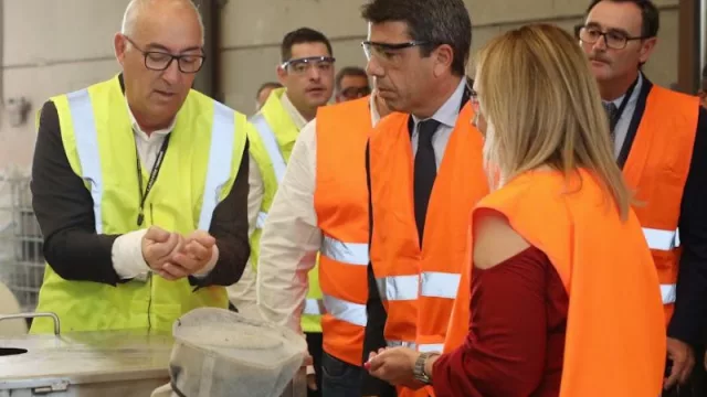 Carlos Mazón anuncia sanciones de hasta € 1 M para blindar la seguridad y luchar contra piratería y falsificación de productos textiles, calzado, juguetes o cerámicos