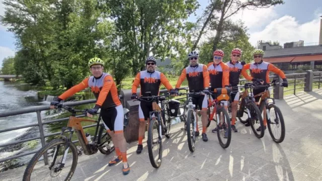 La aventura del Equipo MN8, crónica de su tercera Etapa del Camino, destino Melide "El corazón dulce de Galicia"