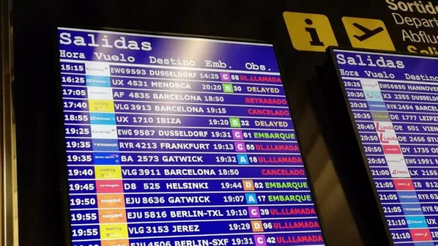 Decenas de vuelos han sido cancelados en Baleares por el temporal (y dos vuelos desde Reino Unido han sido desviados)