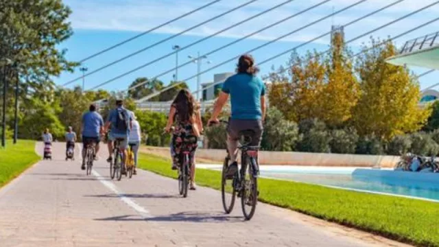 La Generalitat muestra sus iniciativas de turismo sostenible en París