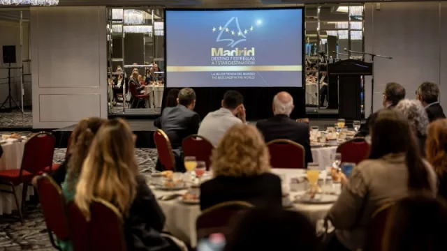 "Madrid destino 7 estrellas: La mejor tienda del mundo" (y sus mejores clientes son Argentinos)