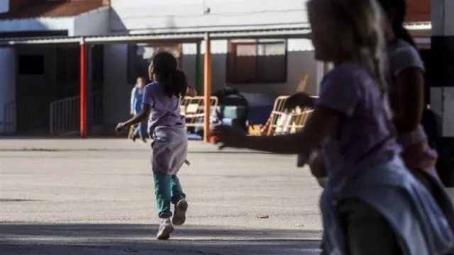 Educación informa que 30 centros educativos más de las zonas afectadas por la DANA reanudarán las clases la próxima semana