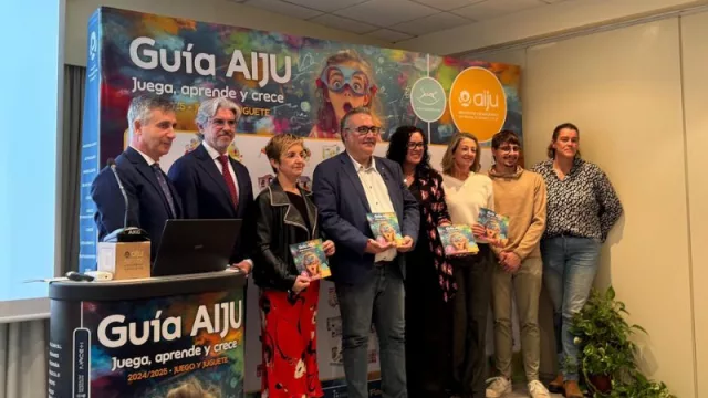 Marián Cano destaca la importancia del juguete valenciano en la política del plan de reindustrialización