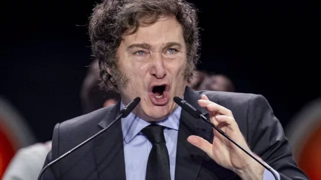 Fitch Ratings sube la calificación de Argentina a 'CCC' tras los últimos cambios económicos en el país