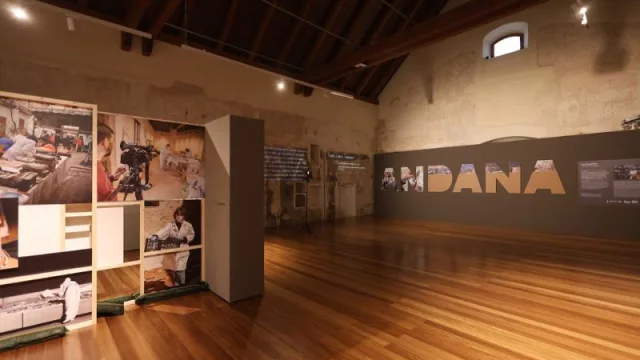 El Centre del Carme y la UV presentan ‘ANDANA’, la primera muestra de las fotografías familiares salvadas de la riada