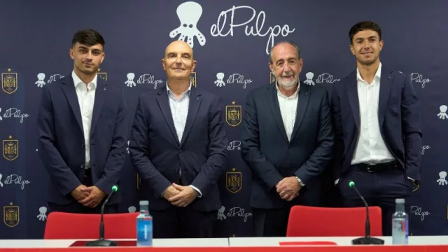 elPulpo vestirá a los jugadores de la Selección Española de Fútbol con su línea de sastrería