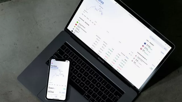 Los Zeta españoles, inversores más conscientes y cautos que sus mayores