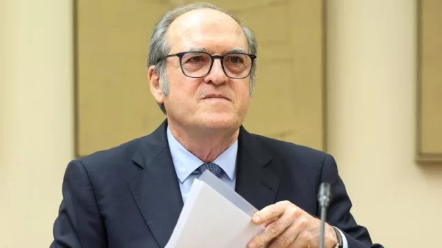 El Defensor del Pueblo pide a las AAPP conocer sus políticas para el acceso a una vivienda "digna y adecuada"