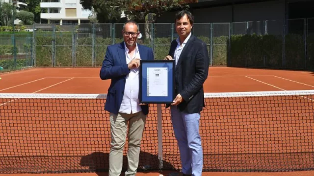 Greencourt consolida su liderazgo en sostenibilidad con el cálculo de la huella de carbono de todas las capas que componen su pista de tierra batida