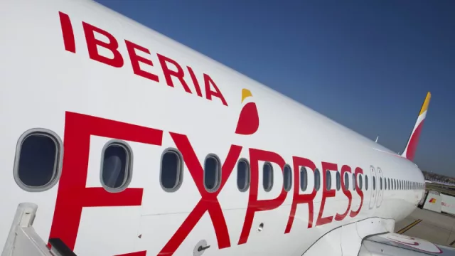 Iberia Express ofrece hasta un 35% de descuento por viajar con amigos durante el Mes de la Amistad