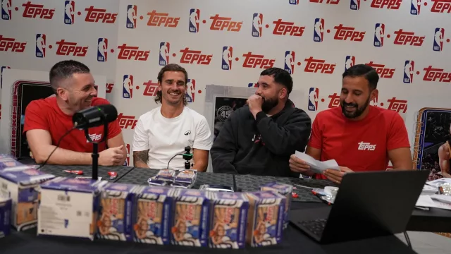Antoine Griezmann también es breaker: unboxing exclusivo de Topps NBA Basketball en Madrid