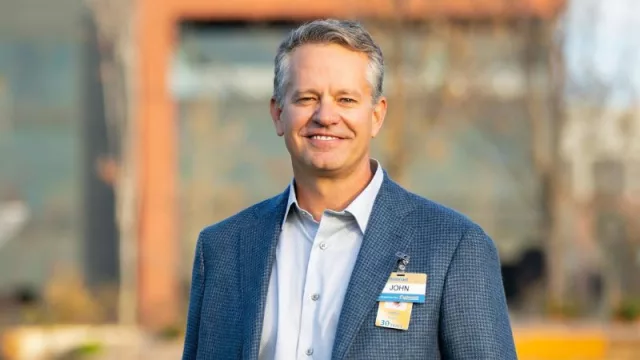 Walmart nombra próximo CEO a John Furner
