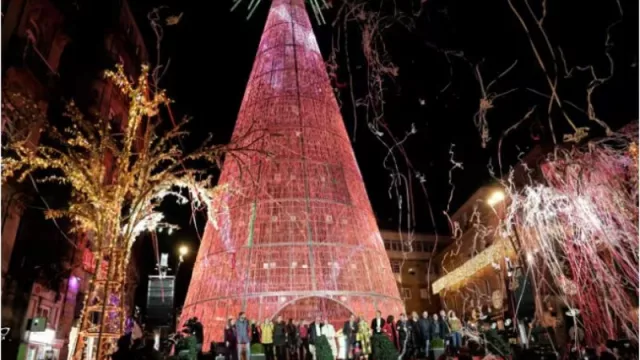 Ruta de luces de récord: las ciudades españoles compiten por la navidad más brillante y espectacular