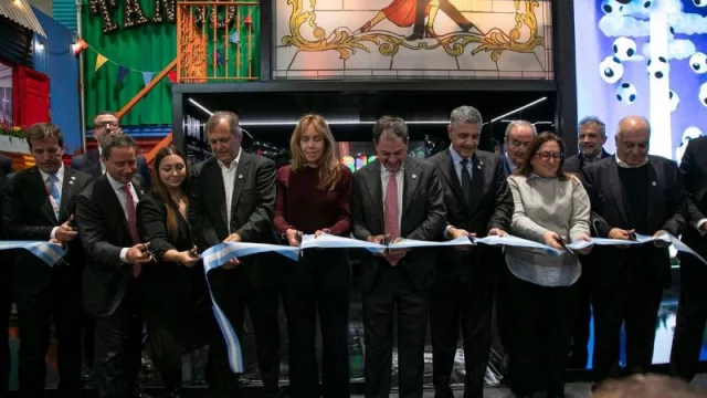 Buenos Aires se consolida en Fitur 2026 como destino gastronómico, eventos masivos y turismo de reuniones