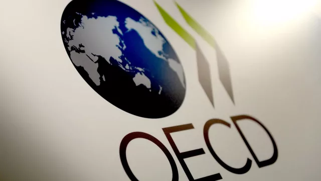 La OCDE reclama a Argentina que proteja a los denunciantes de cohecho internacional y que contrate más jueces