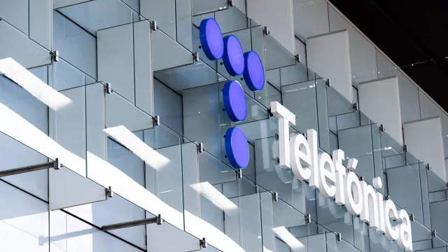 Telefónica llevará la Inteligencia Artificial a la administración pública extremeña