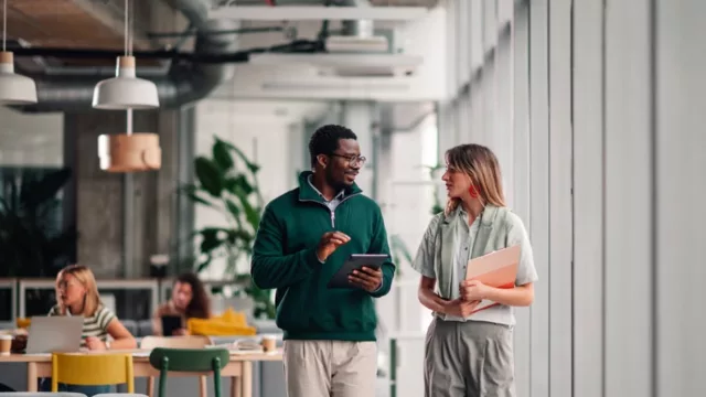 Kyndryl revoluciona el entorno laboral con su nuevo gemelo digital impulsado por IA