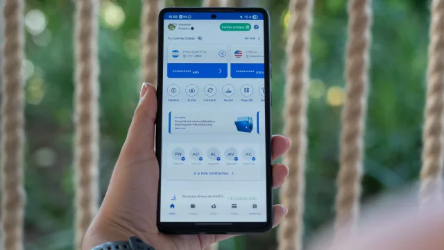 Éxodo de divisas: Argentina multiplica sus remesas hacia España y el resto de Europa