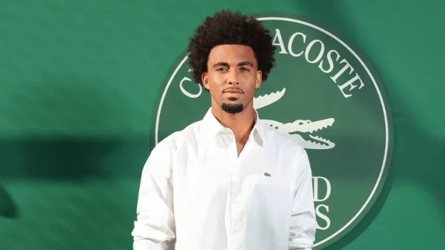 Lacoste Roland-Garros 2026: el cocodrilo reinventa el lujo deportivo con su Club más icónico en París