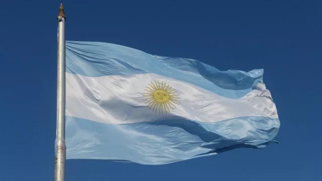 Argentina refinanciará su deuda mediante préstamos garantizados del Banco Mundial y el BID por hasta 4.375 millones