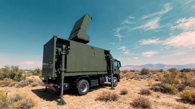 Indra acude a la mayor feria de defensa de Europa Central y Oriental para presentar sus tecnologías antidrón